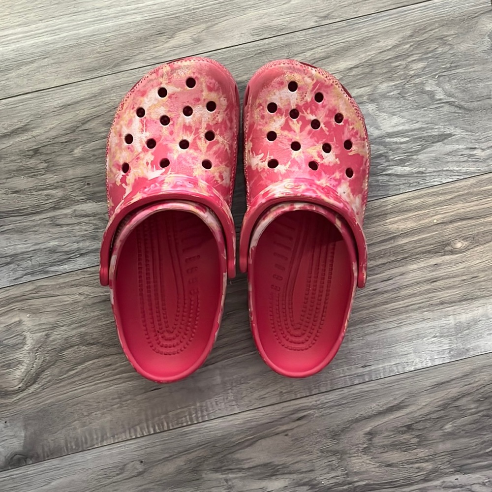 Crocs,size 8 in women,pink and yellow